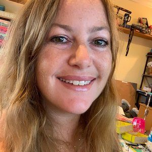 Meet your Posher, Anita